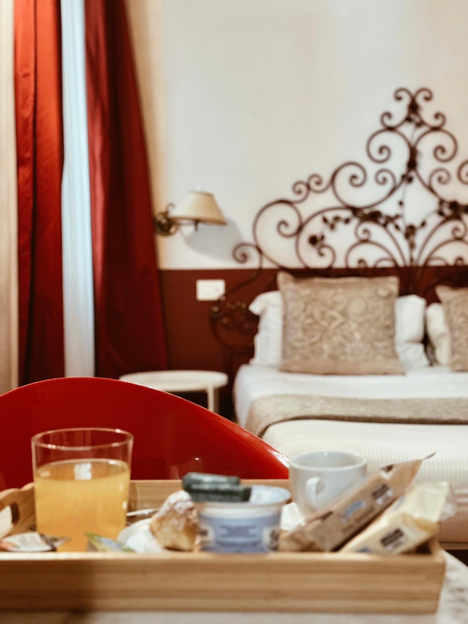 Residenza Sciarra B&B Rzym Zewnętrze zdjęcie