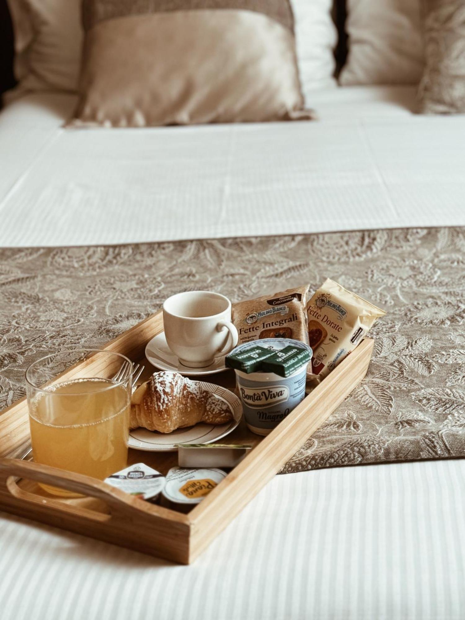 Residenza Sciarra B&B Rzym Zewnętrze zdjęcie