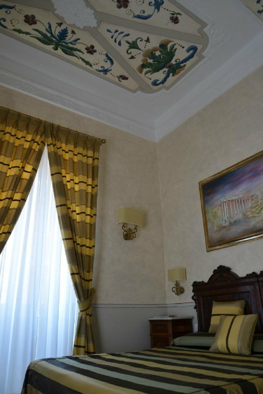 Residenza Sciarra B&B Rzym Zewnętrze zdjęcie